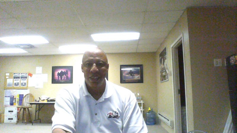 Date this nice looking United States man Kendall from Albuquerque US16304