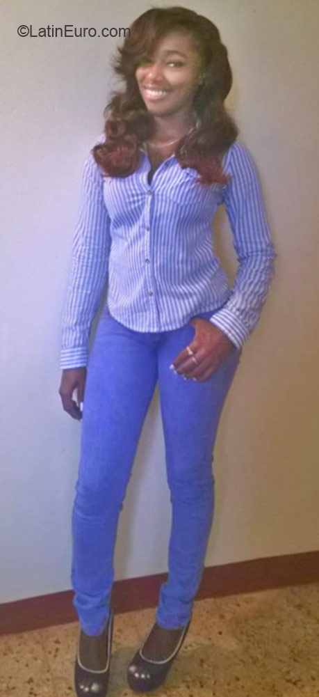 Date this delightful Jamaica girl Franc from Kingston JM2116