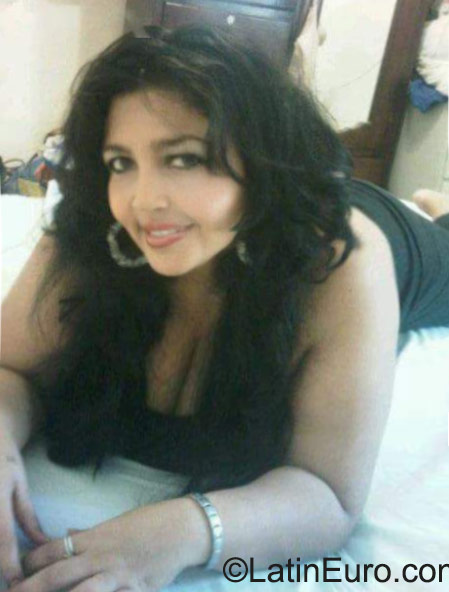 Date this lovely Honduras girl Aracely from San Pedro Sula HN1632
