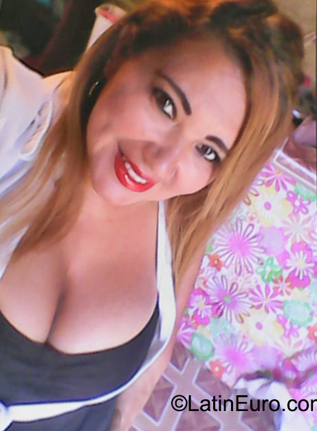 Date this hot Panama girl Gilmia from Panama City PA665
