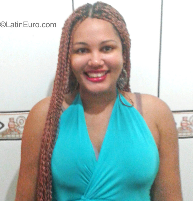 Date this exotic Brazil girl Fernanda from Rio De Janeiro BR9433