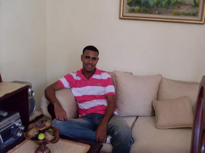 Date this passionate Dominican Republic man Leonel from Santo Domingo DO23038