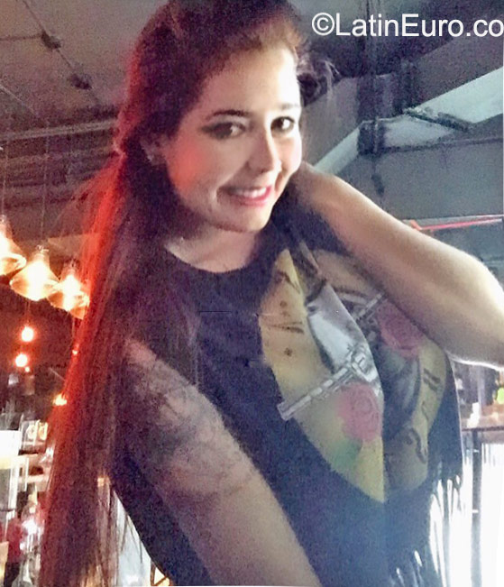 Date this cute Panama girl Esperanza from Panama City PA694