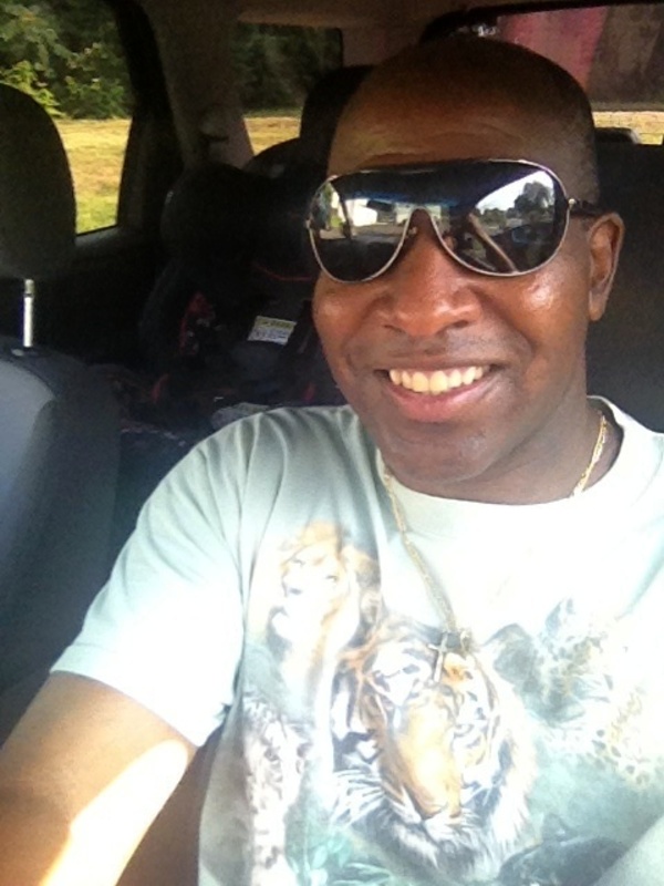 Date this charming United States man Timothy from Glenside US16478