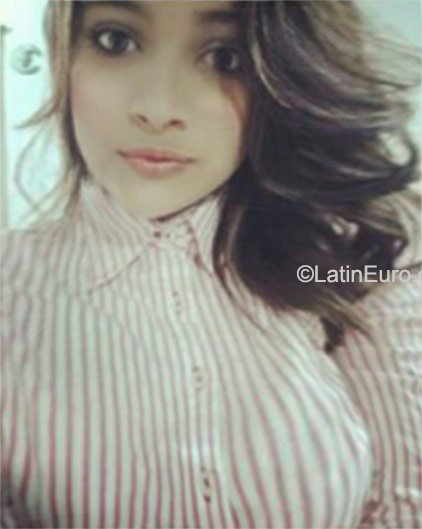 Date this nice looking Venezuela girl Melisa from Ciudad guayana VE628