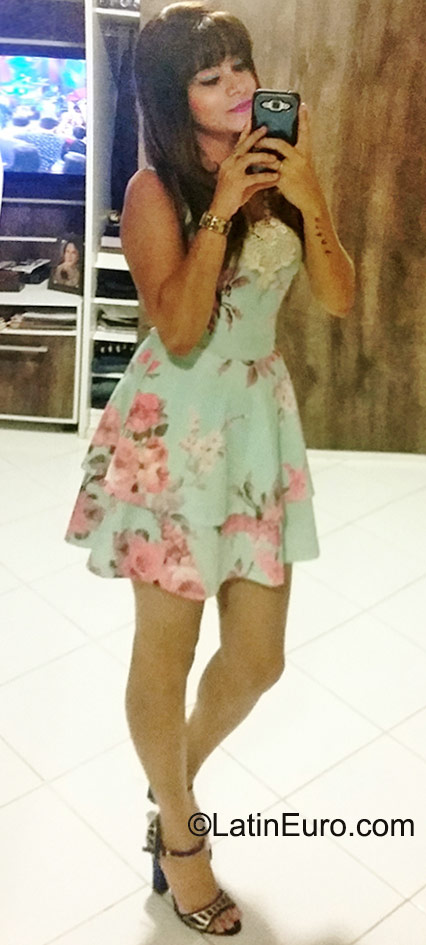 Date this good-looking Brazil girl Luiroia from Belem BR9466