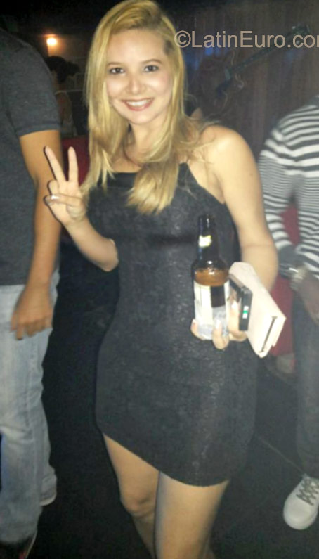 Date this funny Brazil girl Cristina from Recife BR9473