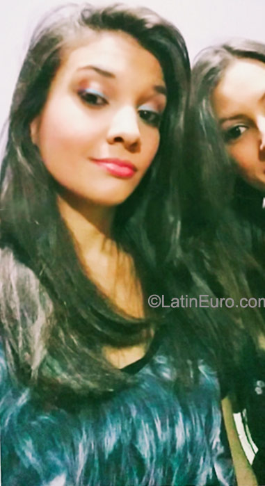 Date this stunning Brazil girl Nathalia from Recife BR9474