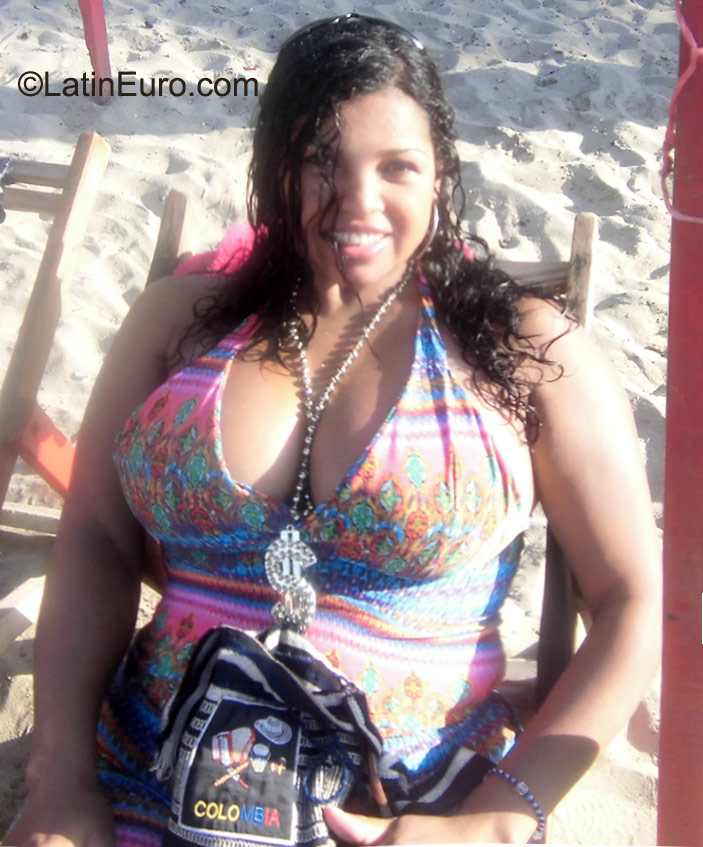 Date this passionate Venezuela girl Cenery from Caracas VE637