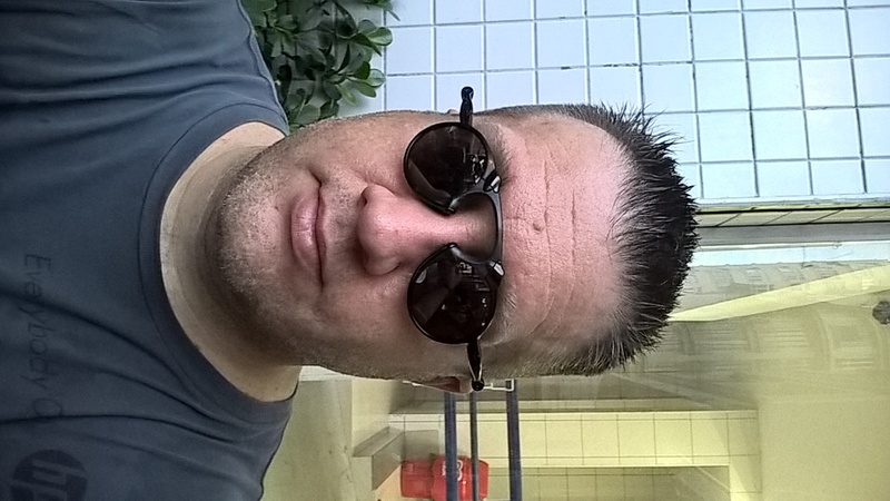 Date this tall Brazil man Edward from Rio De Janeiro BR9484