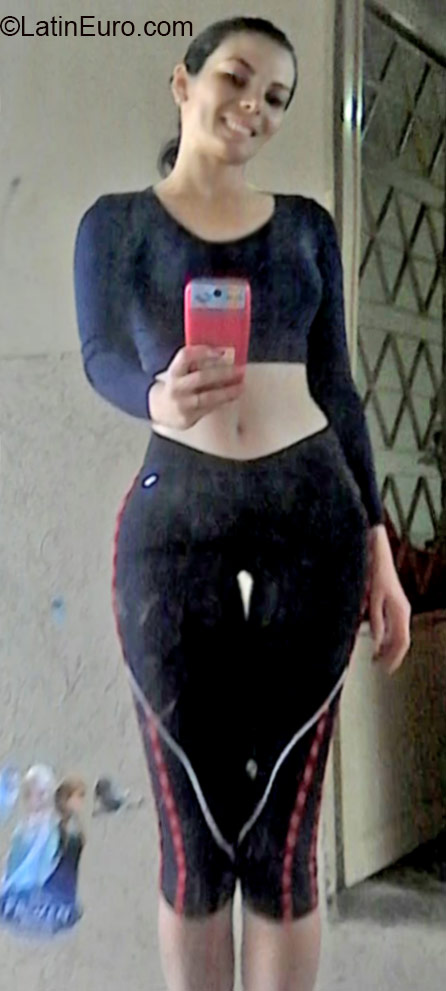 Date this pretty Brazil girl Eliziete from Brasilia BR9495