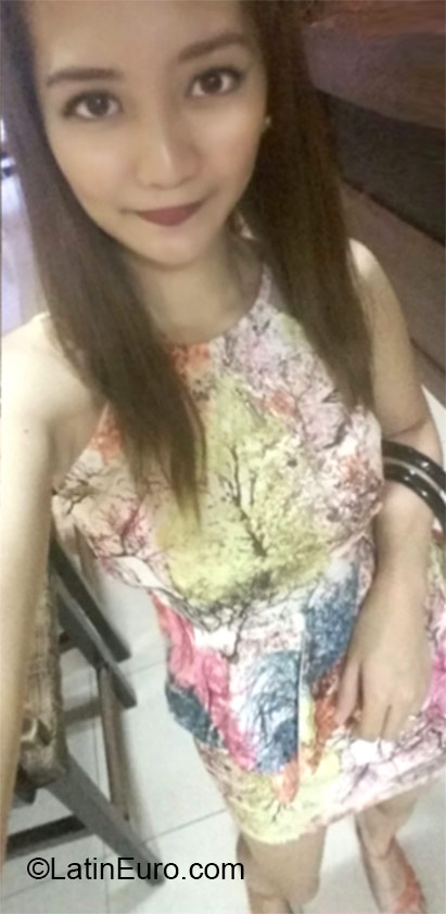 Date this sensual Philippines girl Cristina from Manila PH845