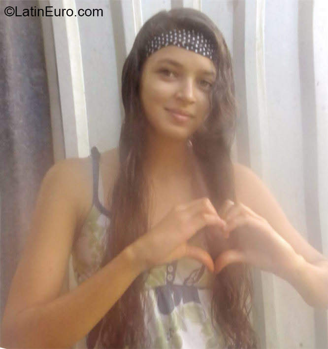 Date this fun Honduras girl Kimberly from copan HN1874