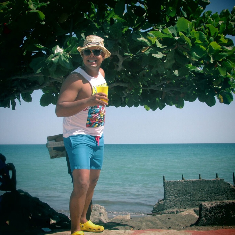 Date this gorgeous United States man Antoni cardenas from Boston US16821