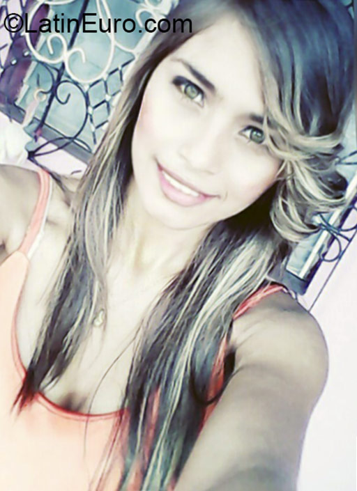 Date this sultry Honduras girl Arlang from El Progreso HN1882