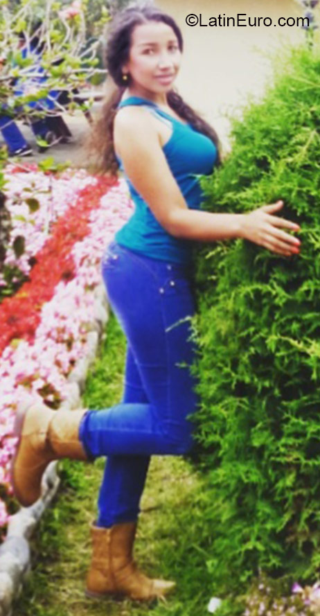 Date this georgeous Panama girl Monica from Panama PA836