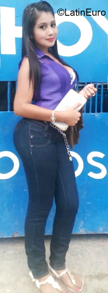 Date this good-looking Honduras girl Lizeth from La Ceiba HN1923