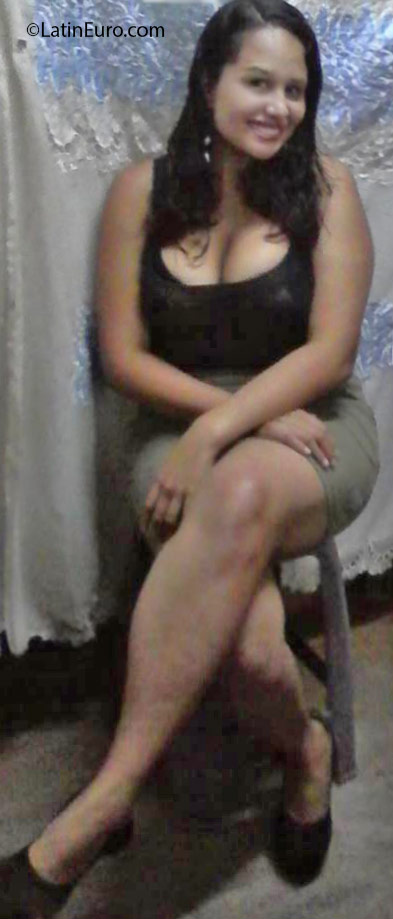 Date this hard body Honduras girl Ana from Danli HN1961