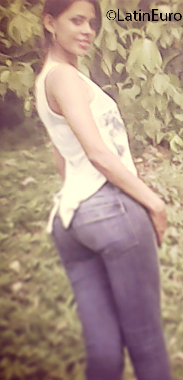 Date this young Honduras girl Fabiola from San Pedro Sula HN1980