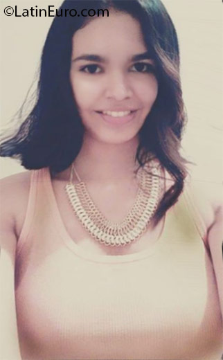 Date this passionate Honduras girl Alejandra from Tegucigalpa HN1982