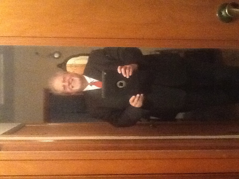 Date this tall United States man Tim from St. Louis US17049