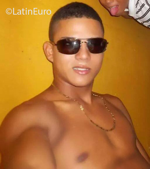 Date this beautiful Colombia man Javier from Barranquilla CO18696