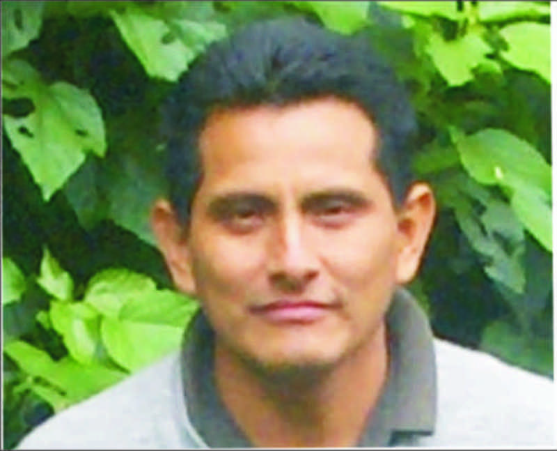 Date this pretty Peru man Leonardo from Panama PE1086