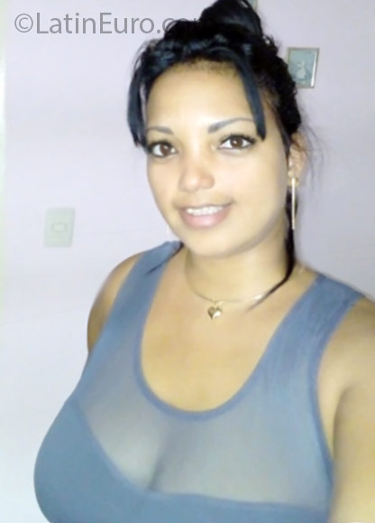 Date this georgeous Cuba girl Yakelin from Ciudad Habana CU68