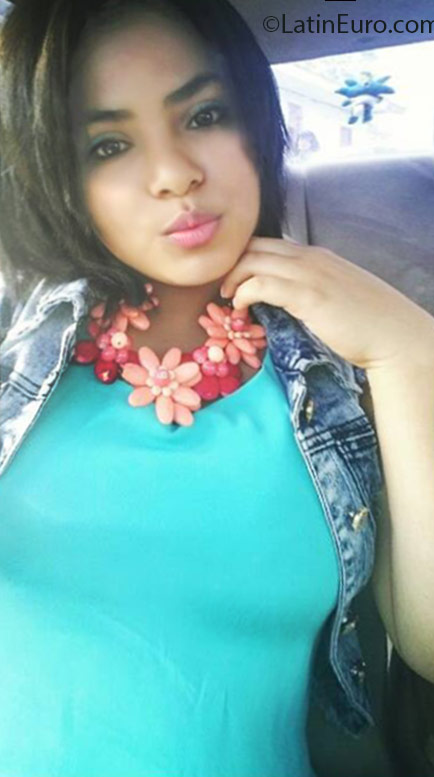 Date this fun Honduras girl Vani from San Pedro Sula HN2111