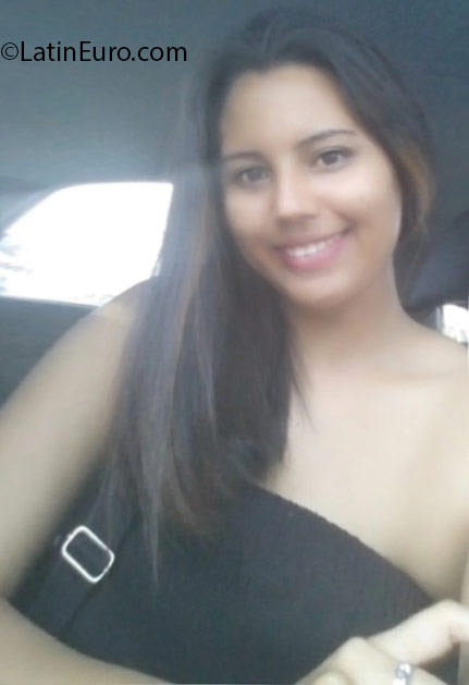 Date this attractive Panama girl Mily from David PA945