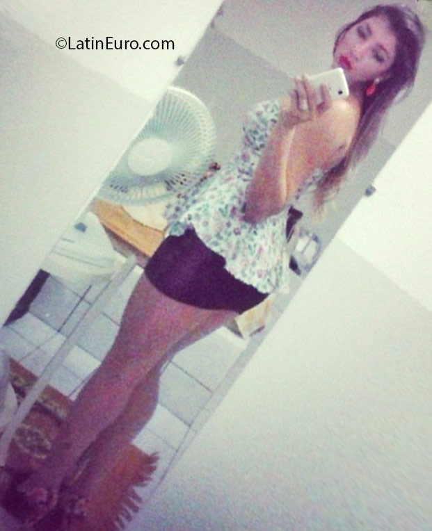 Date this hot Brazil girl Laura Mariana from Natal BR9635