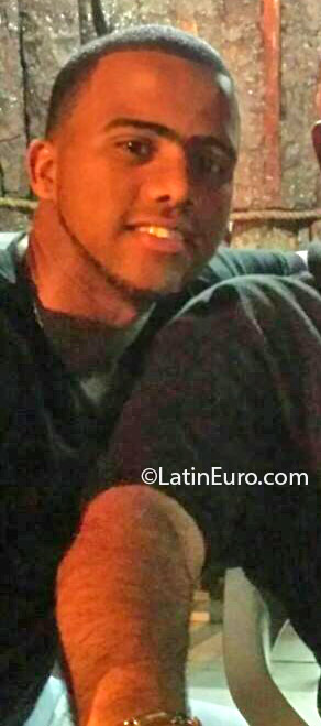 Date this passionate Dominican Republic man John from Santiago DO25497