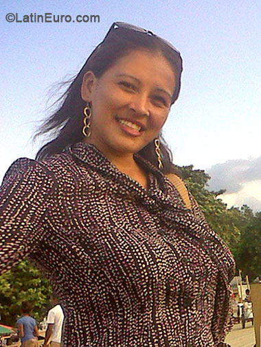 Date this good-looking Honduras girl Mariela from La Ceiba HN2138