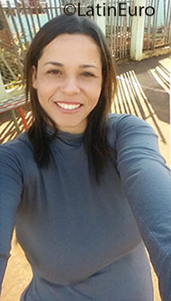 Date this fun Brazil girl Josi from Toledo BR9645