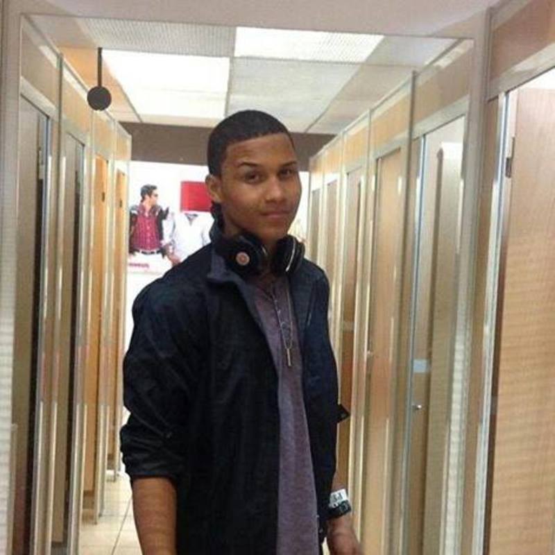 Date this georgeous Dominican Republic man Trecxer from Santo Domingo DO25630