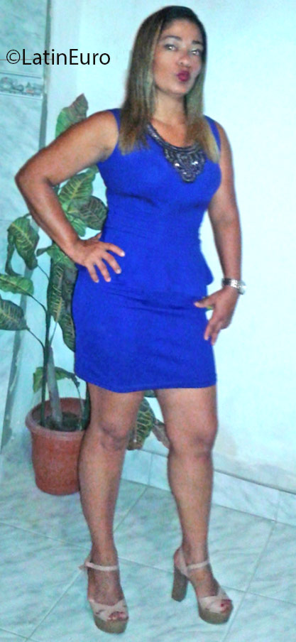 Date this hot Brazil girl Kamila from Recife BR9652