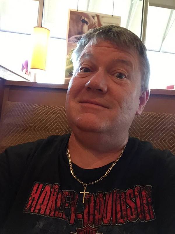 Date this gorgeous United States man Goldenman50 from San Mateo US17341