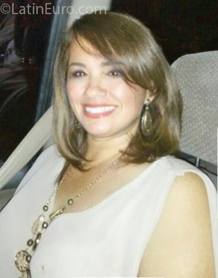 Date this sensual Panama girl Clara from Panama City PA976