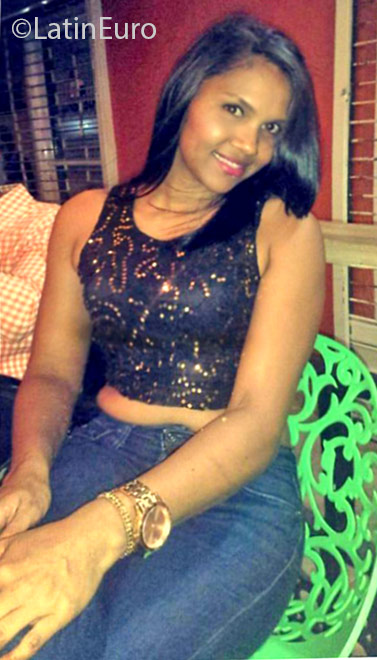 Date this good-looking Dominican Republic girl Katy from San Francisco De Macoris DO25792