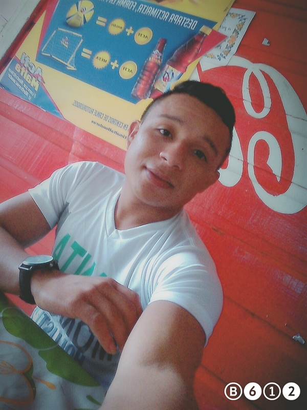 Date this tall Honduras man Dennisp. from Honduras HN2188