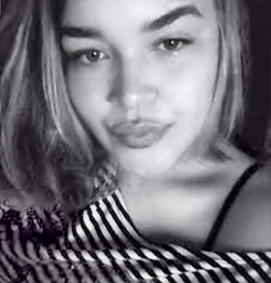 Date this cute Brazil girl Vanessa from São Paulo BR9685