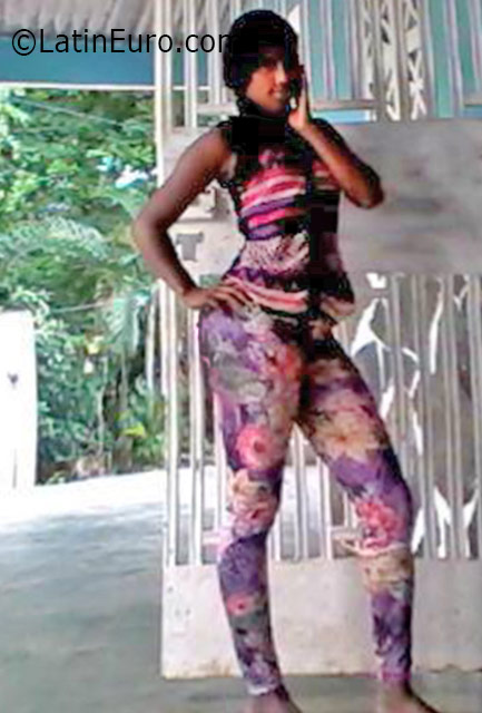 Date this passionate Panama girl Emelis from Panama City PA1008