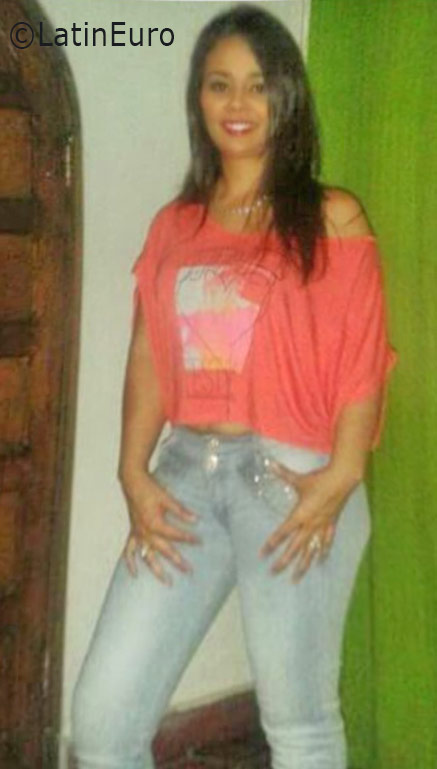 Date this beautiful Panama girl Diana from Panama PA1009