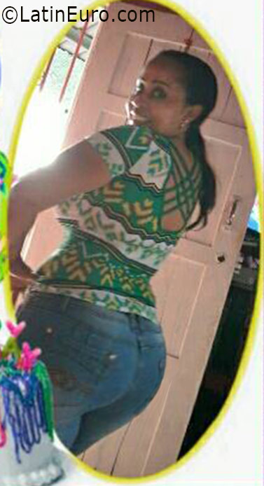Date this cute Panama girl Santa from Panama City PA1013