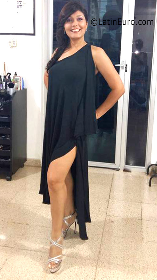 Date this happy Panama girl Layiet from Panama City PA1014