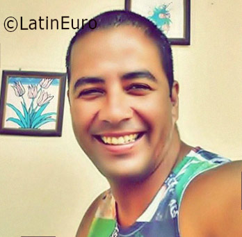 Date this hard body Brazil man Fernando from Fortaleza BR9707