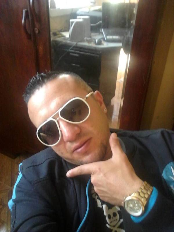 Date this gorgeous Colombia man Alejandro from Bogota CO19181