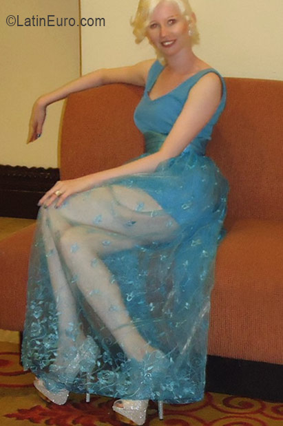 Date this exotic Honduras girl Alejandra from Tegucigalpa HN2255