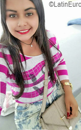Date this funny Honduras girl Jenny from Tegucigalpa HN2266