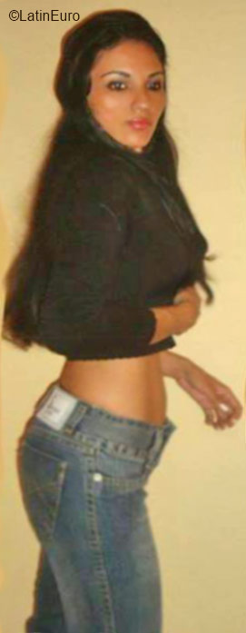 Date this attractive Brazil girl Nilza from Belem BR9773